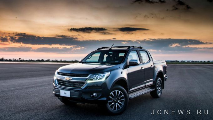 Chevrolet познакомил с обновленным Colorado